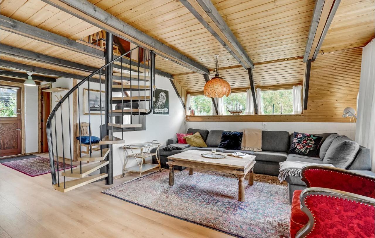 Amazing Home In Logstrup With Kitchen Buitenkant foto